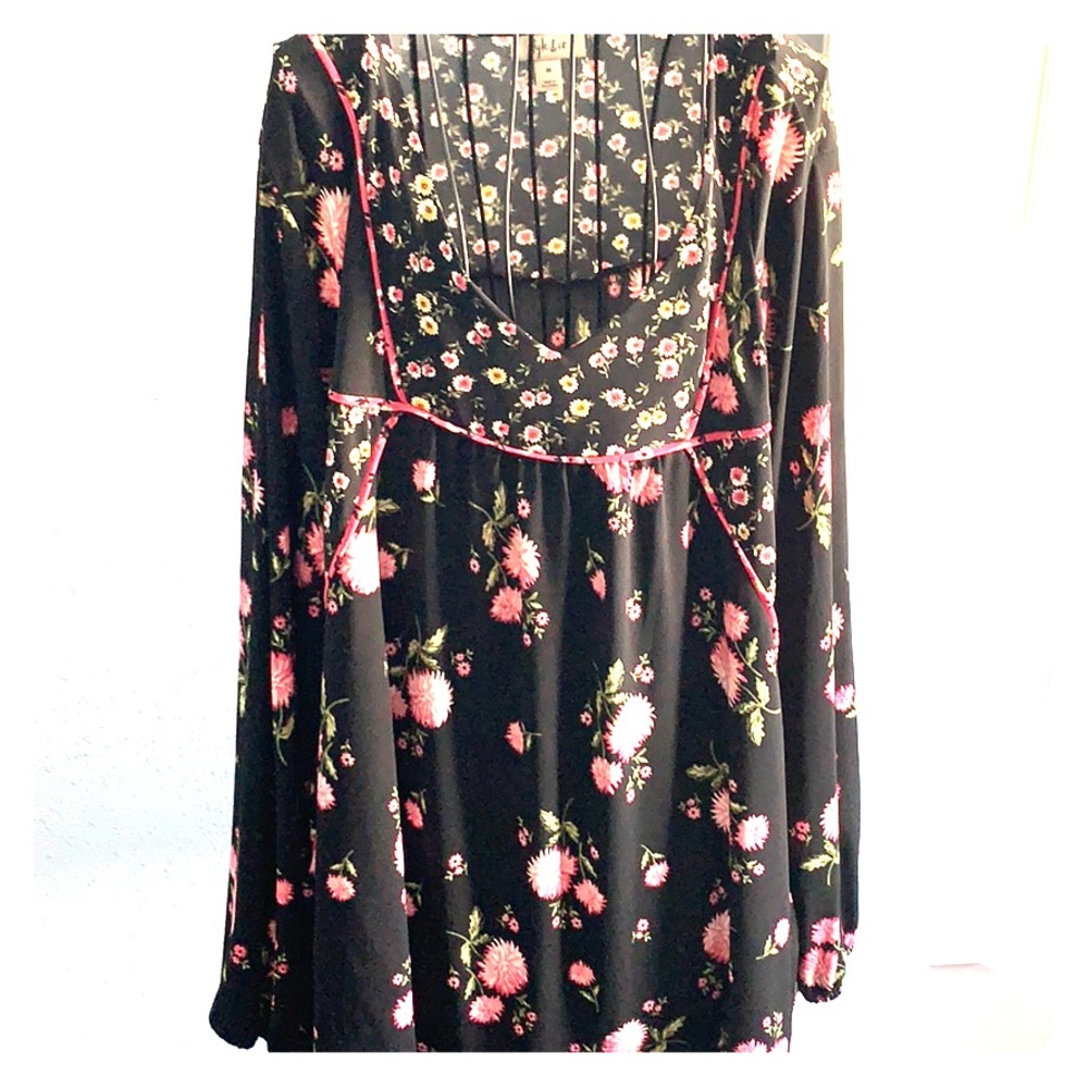 3x black pink floral top